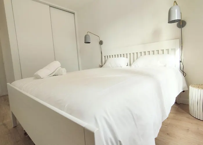 Check-In Casas Mala De Anciles